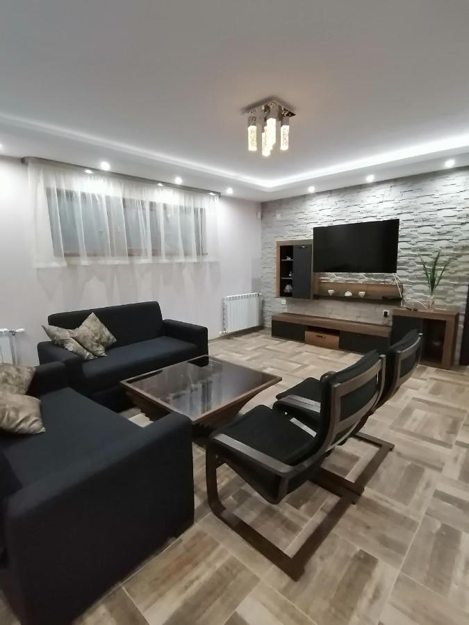 Къща За Гости Радост Guest House Radost رازلوغ المظهر الخارجي الصورة