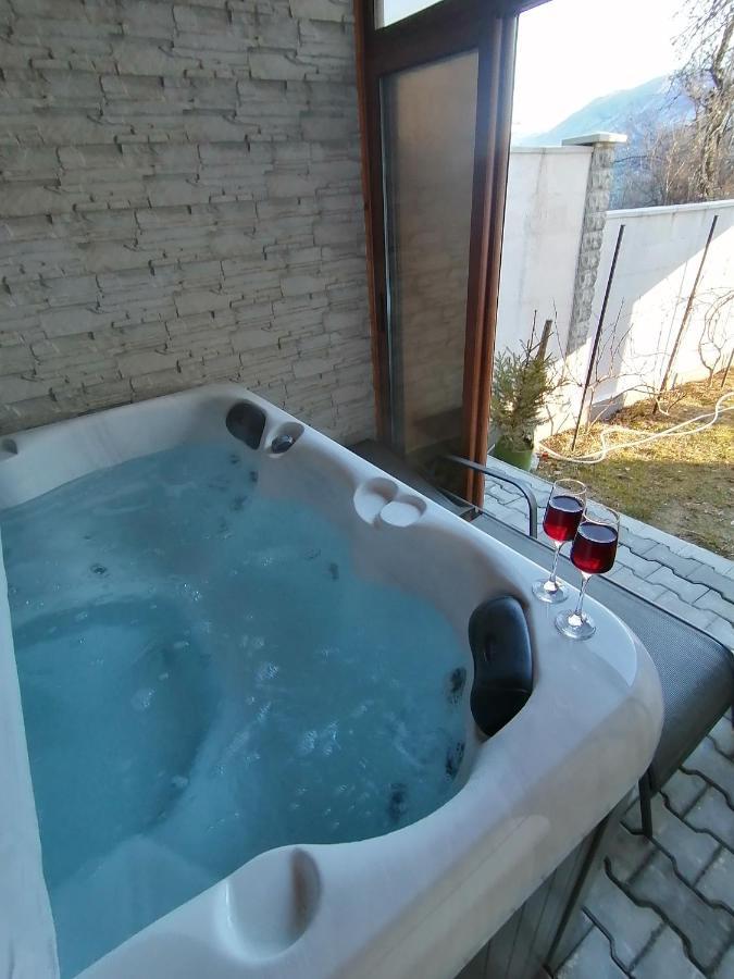 Къща За Гости Радост Guest House Radost رازلوغ المظهر الخارجي الصورة